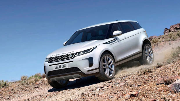 2019 Range Rover Evoque white front