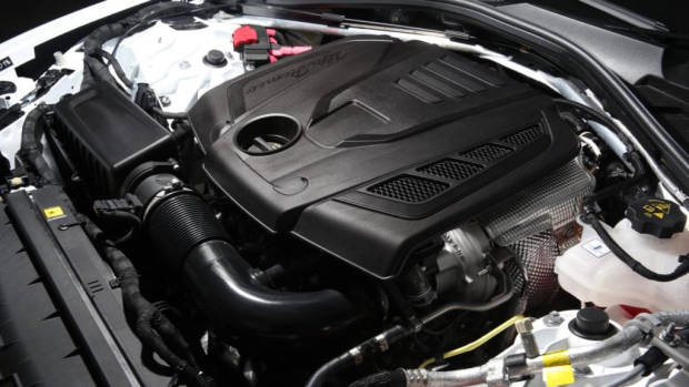 2019 Alfa Romeo Giulia 2.0 litre turbo engine