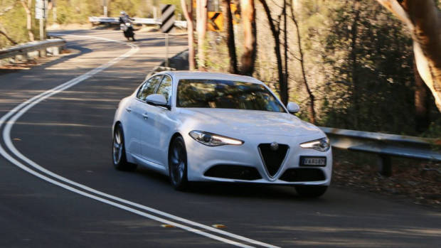 2019 Alfa Romeo Giulia Alfa White driving