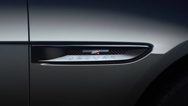 2019 Jaguar XF side blade