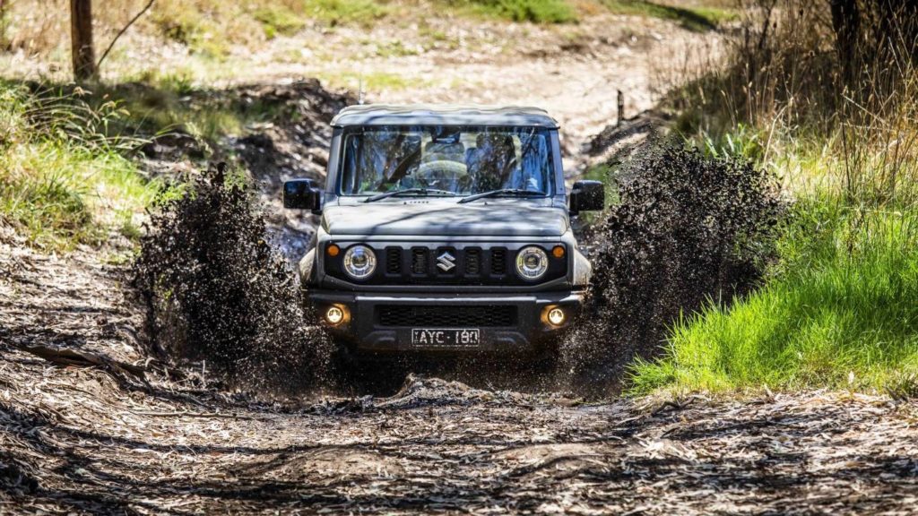 2019 Suzuki Jimny green offroad