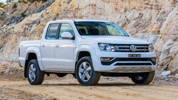 2019 Volkswagen Amarok V6 Sportline front end