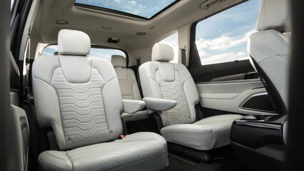 2020 Kia Telluride middle row