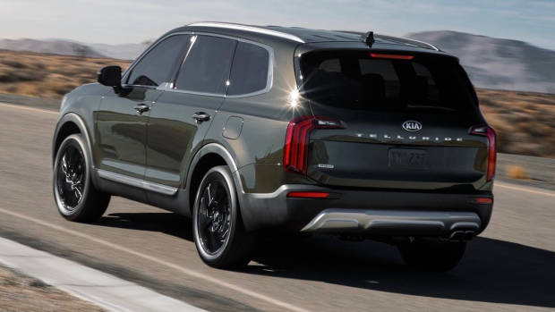 2020 Kia Telluride rear 3/4 driving