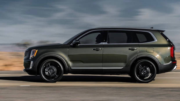 2020 Kia Telluride side