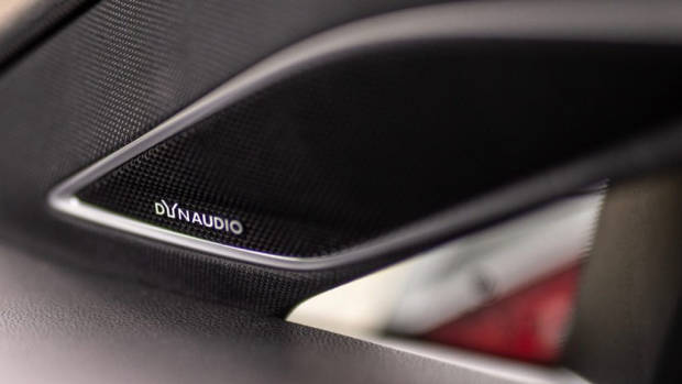 2019 Volkswagen Golf GTI Dynaudio stereo