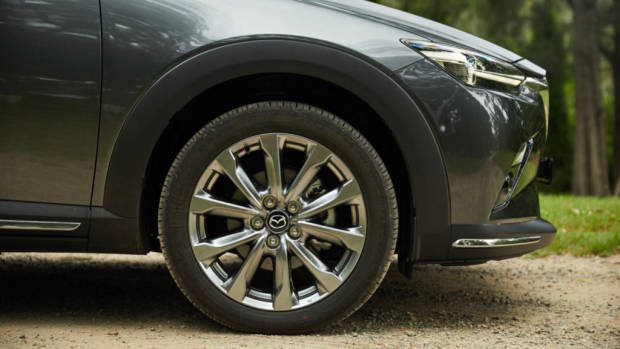 2019 Mazda CX-3 Akari LE Machine Grey wheels