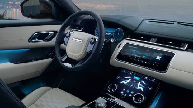 2019 Range Rover Velar SVAutobiography Dynamic Edition cabin