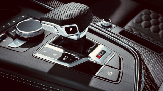 Audi RS5 Sportback 2019 gear shifter