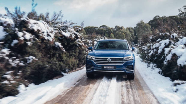 Volkswagen Touareg 2019 Reef Blue front
