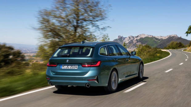 2019 BMW 330i Touring green Luxury