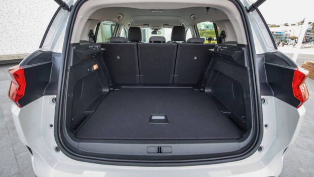 Citroen C5 Aircross review boot