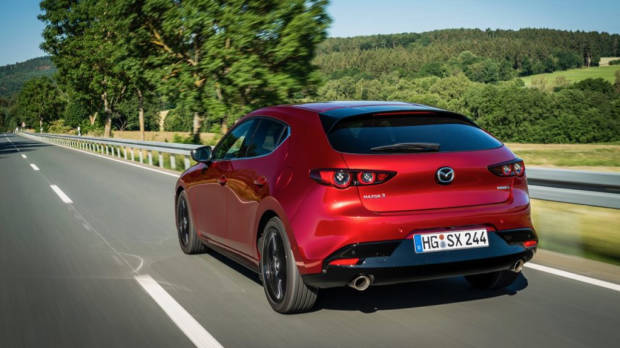 Mazda 3 Skyactiv-X 2020 rear