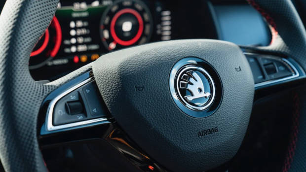 2019 Skoda Kodiaq RS review steering