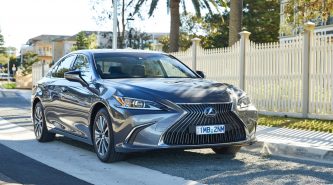 Lexus ES 300h Luxury 2019 review
