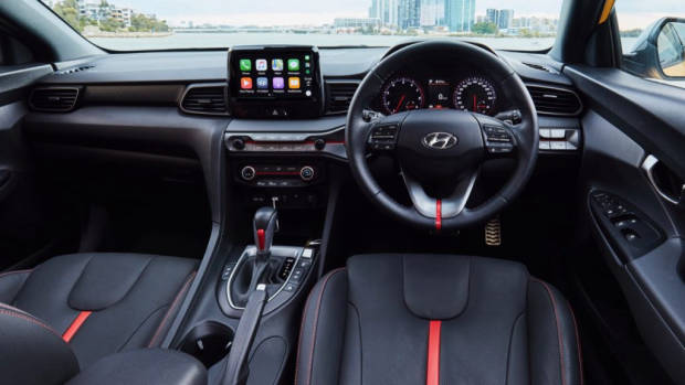 Hyundai Veloster review 2020 black leather