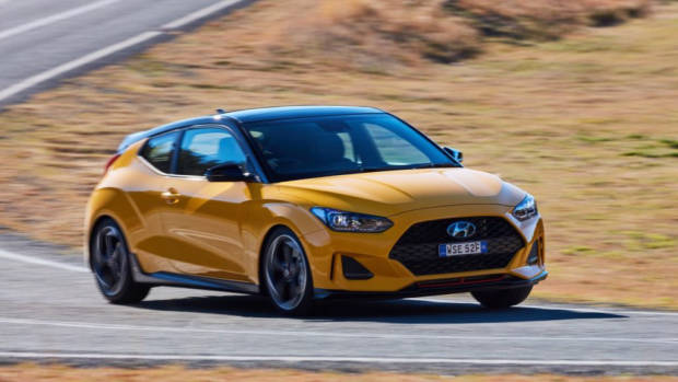 Hyundai Veloster review 2020 yellow front