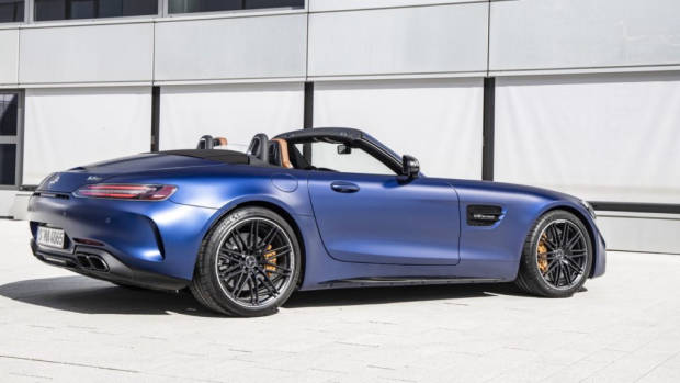 2020 Mercedes-AMG GT C Blue 2