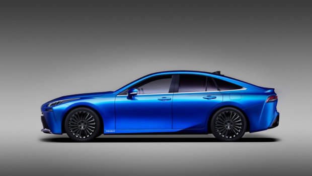 2020 Toyota Mirai - Profile