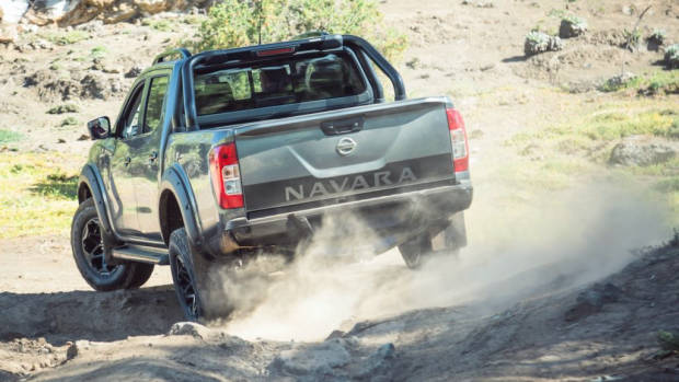 Nissan Navara Warrior grey rear
