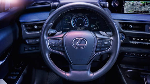 2020 Lexus UX 300e - Interior