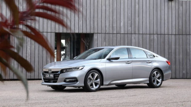Honda Accord 2020 review hybrid sedan