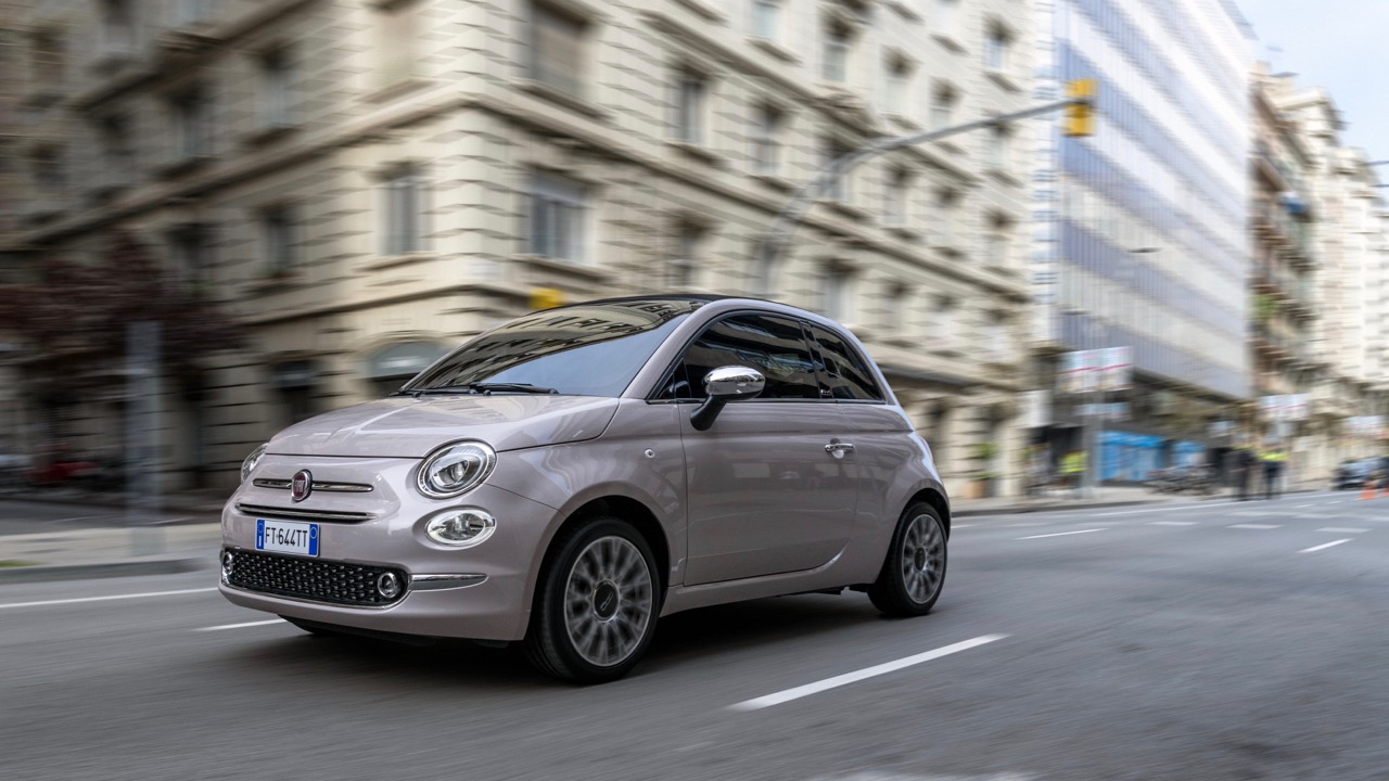 Fiat 500 City car Driving