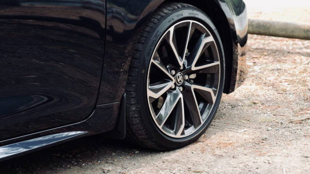 Toyota Corolla ZR hatch review wheels