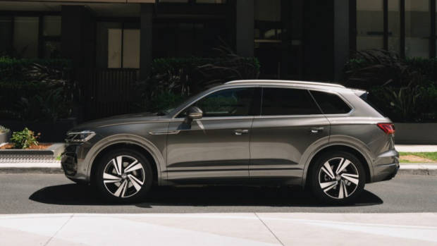 Volkswagen Touareg R-Line review 2020 design