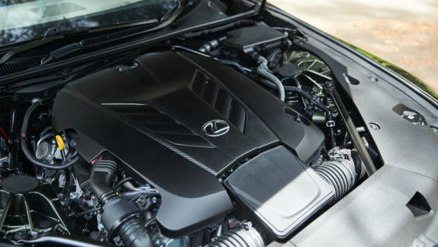 Lexus LC 500 Inspiration Series 2020 V8 engine