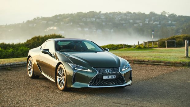 Lexus LC 500 Inspiration Series 2020 green