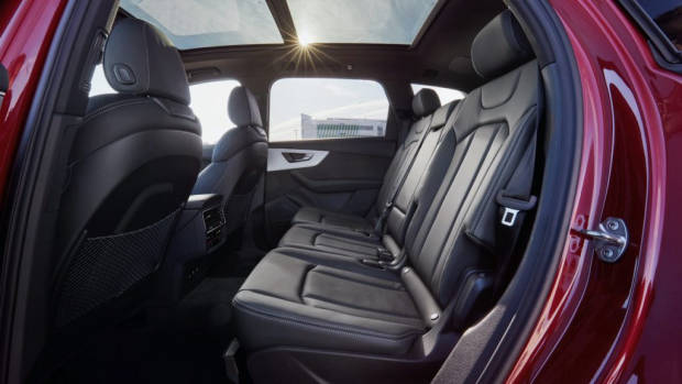 2020 Audi Q7 back seat