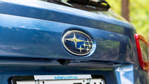 Subaru Impreza hatch 2020 Subaru badge