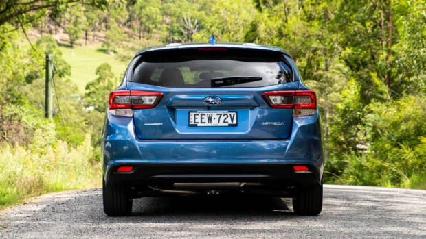 Subaru Impreza hatch 2020 rear end