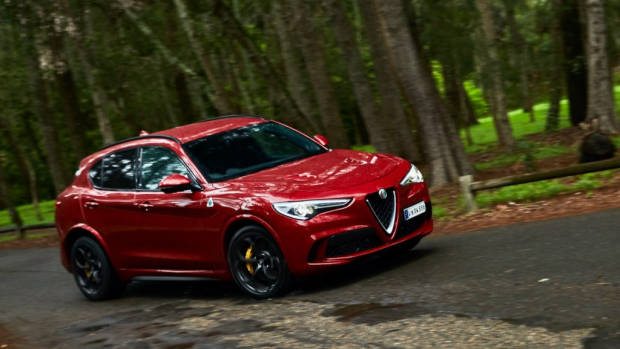 Alfa Romeo Stelvio Quadrifoglio review 2020 handling