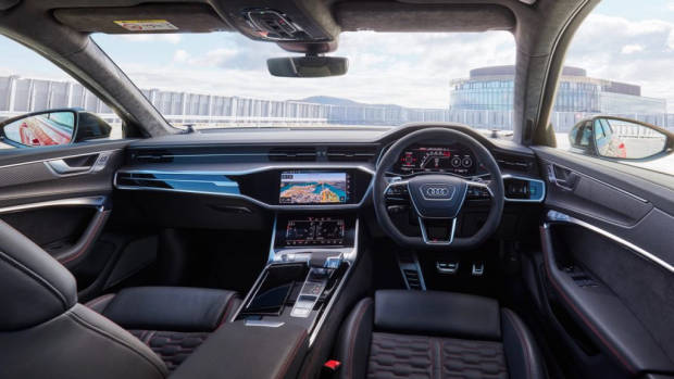 2020 Audi RS6 Avant interior