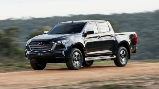 Mazda BT-50 offroad gun blue