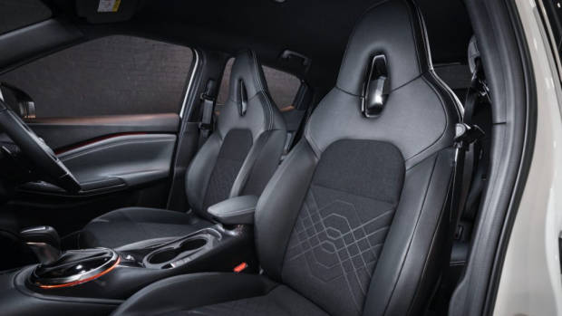 Nissan Juke seats 2020