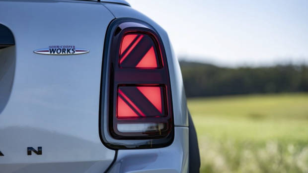 2020 Mini JCW Countryman Light