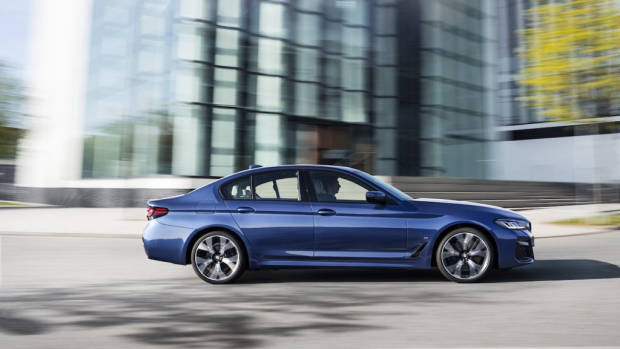 2021 BMW 5 Series side