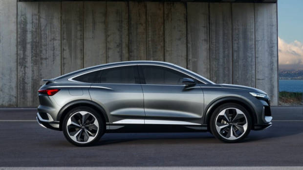Audi Q4 Sportback e-tron concept side