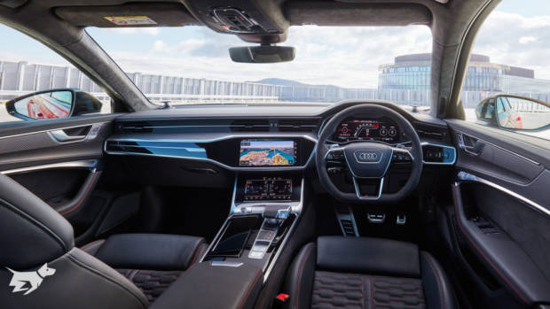 2020 Audi RS6 Avant front interior dashboard