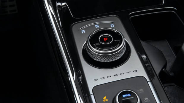 2020 Kia Sorento knurled