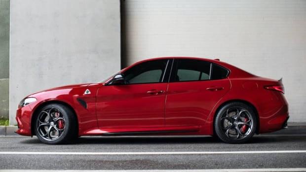 2020 Alfa Romeo Giulia Profile