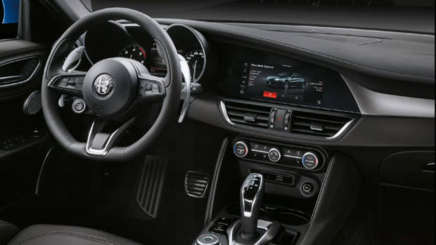 2020 Alfa Romeo Giulia QF interior