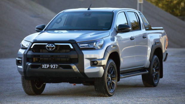 2020 Toyota HiLux Rogue front