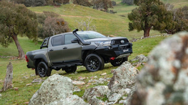 2020 Toyota HiLux Rugged X Front