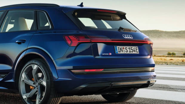 Audi e-tron S rear