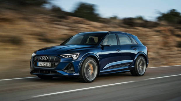 Audi e-tron S Rolling