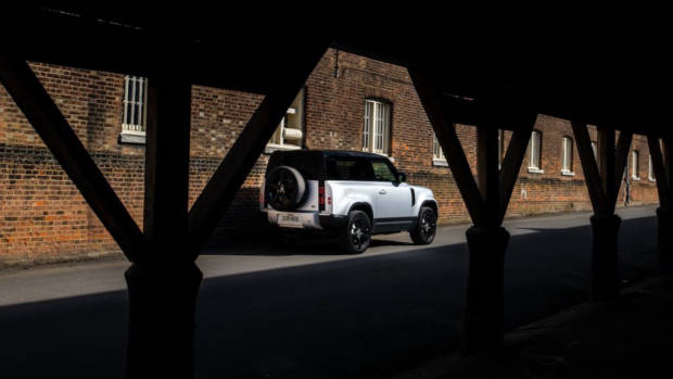 2021 Defender 90 engine chiaroscuro